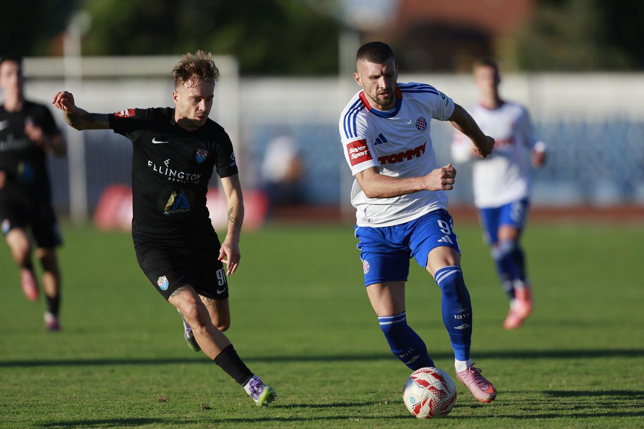 Vinkovci: NK Vukovar i HNK Hajduk sastali se u 9 kolu Prve HNL