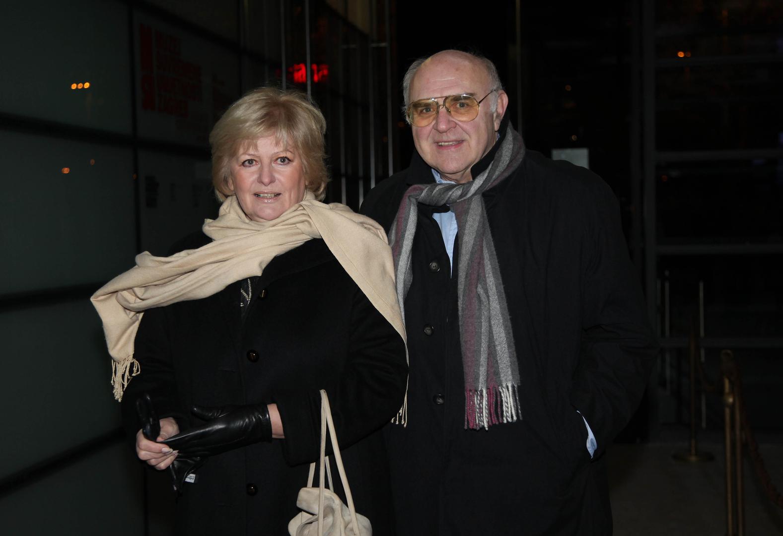 Sa suprugom Željkom Fattorini, legendarnom televizijskom voditeljicom, u braku je proveo punih 55 godina, a povodom zlatnog jubileja odlučili su obnoviti svoje bračne zavjete.