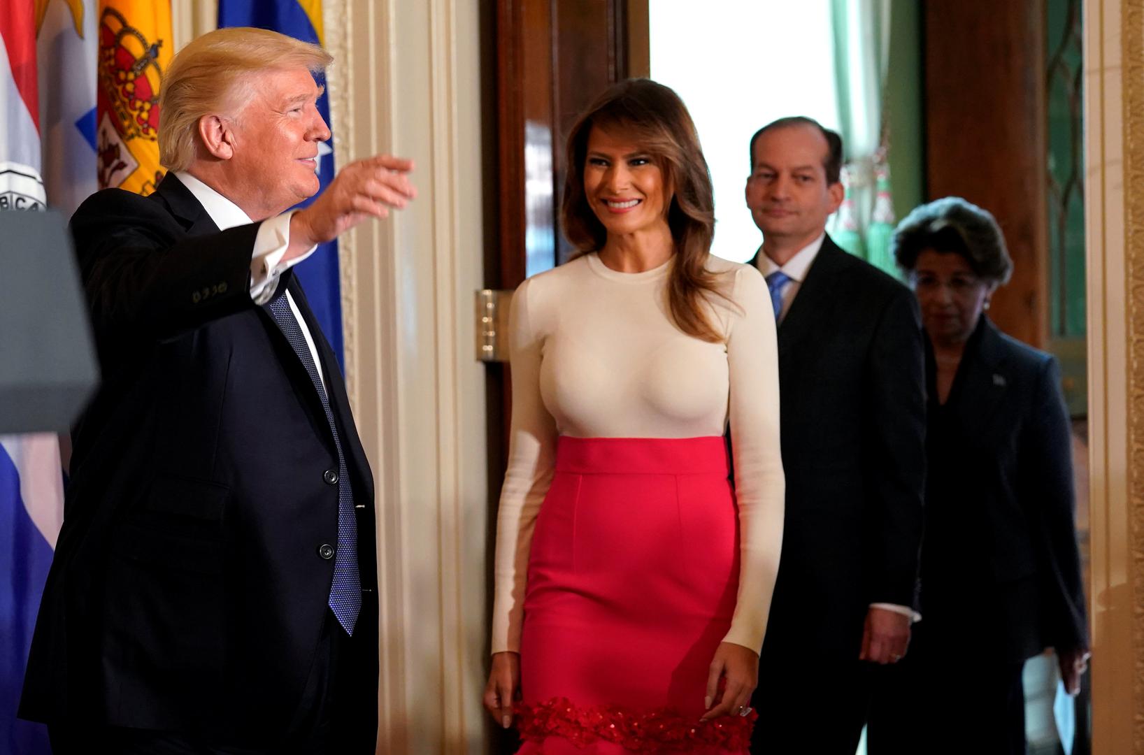 Smatra da je Melanija fascinirana pozicijom prve dame i pokušava je odraditi najbolje što može, no ne odvija se sve kako se nadala.