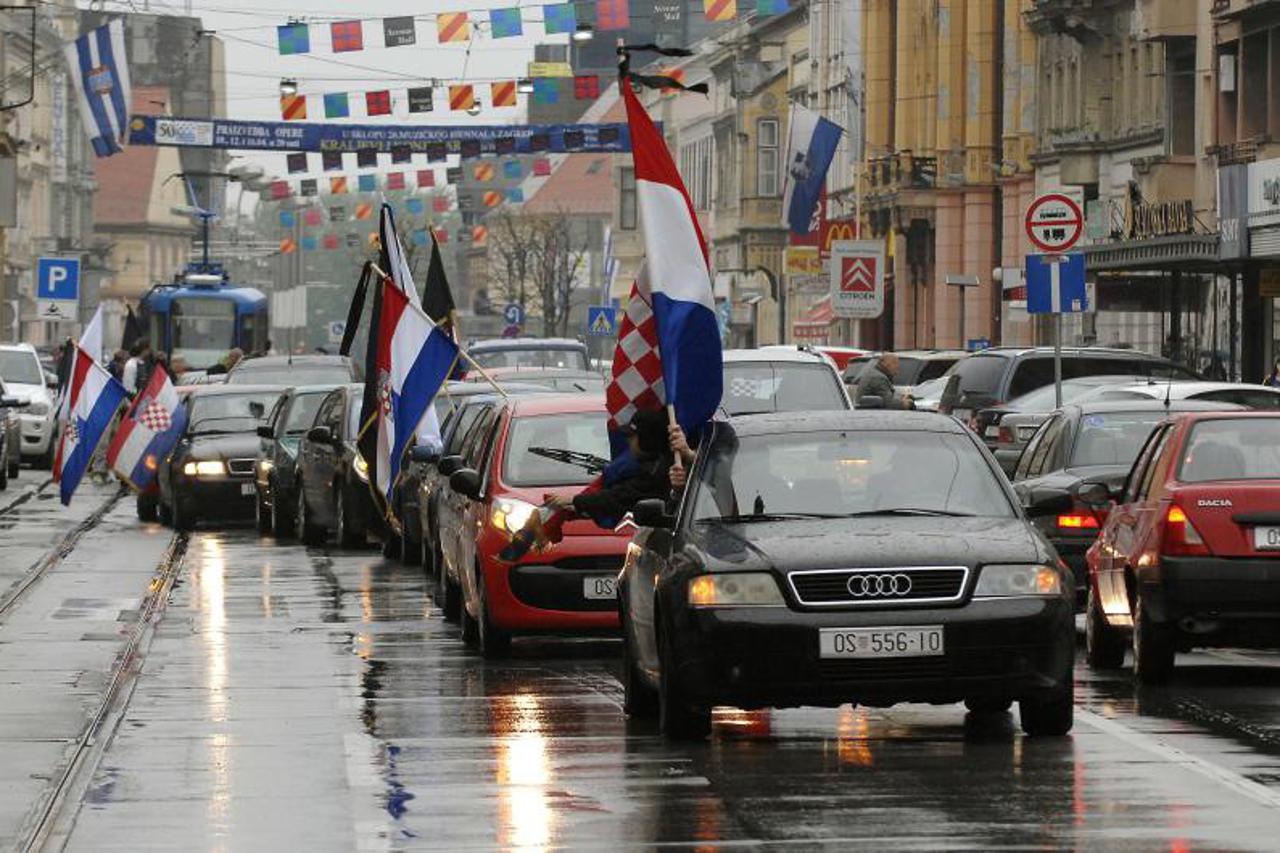prosvjed u osijeku (1)