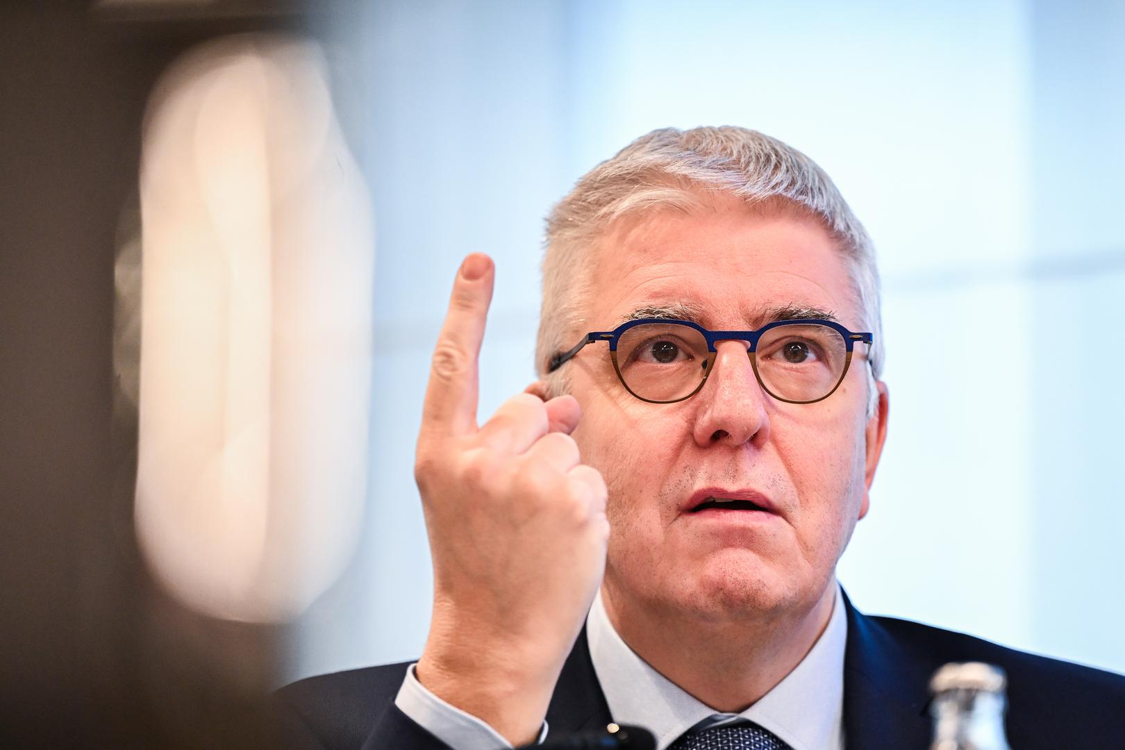 Njemu sličan je, kaže Google, Pieter Timmermans - belgijski poduzetnik i izvršni direktor Federacije belgijskih poduzeća.