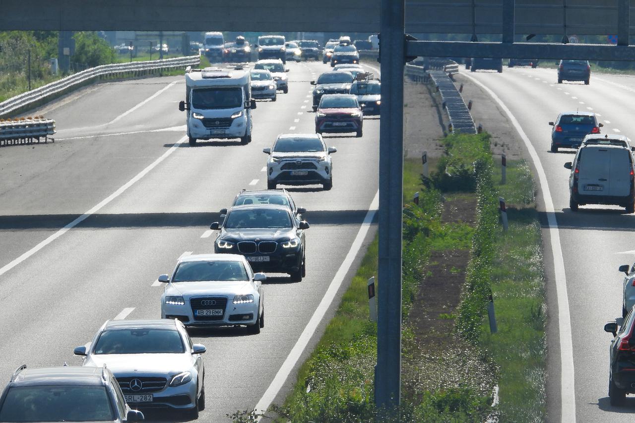 Zdenčina: Gust promet na autocesti A1 u oba smjera