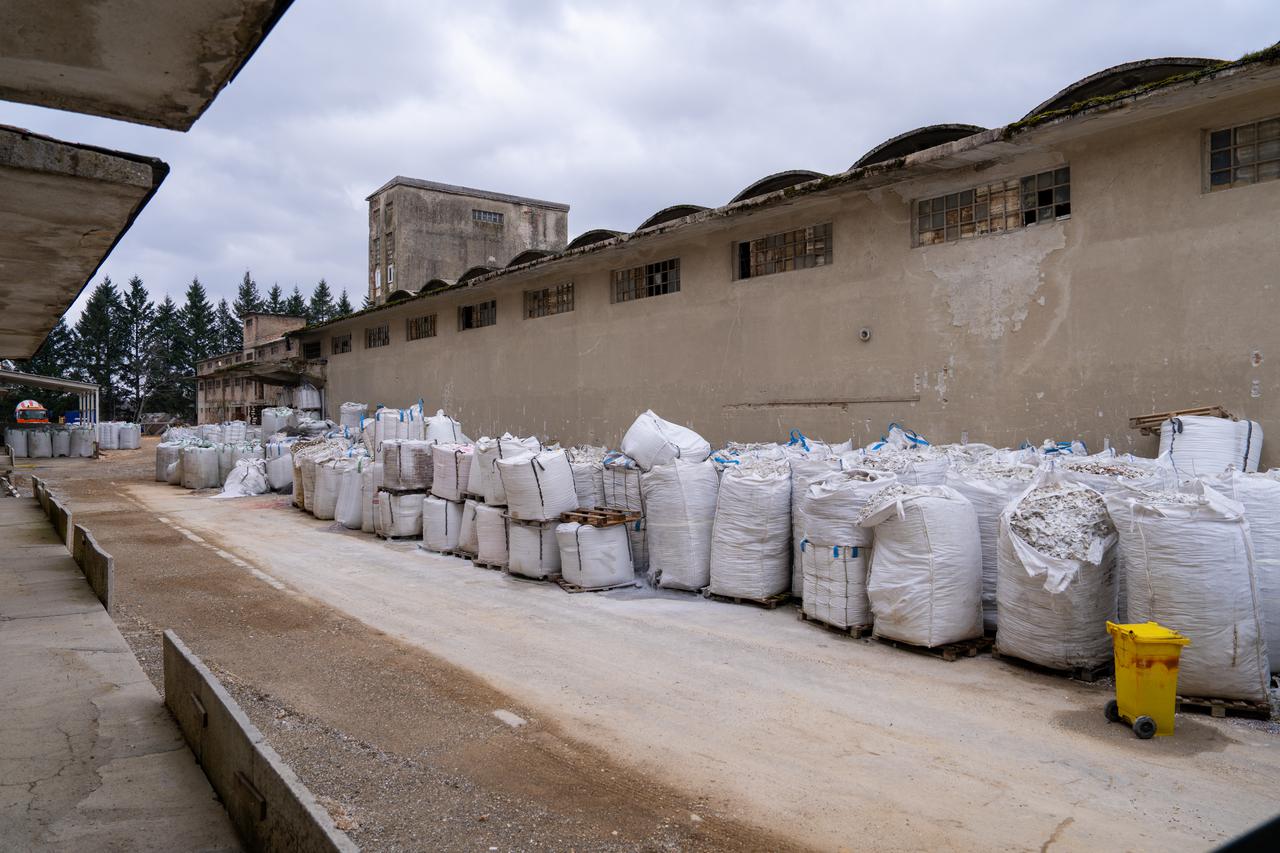 U Gospiću održan prosvjed radi odlaganja opasnog otpada 