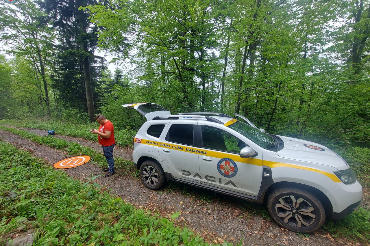 Završen očevid na mjestu pada aviona na Maloj Kapeli