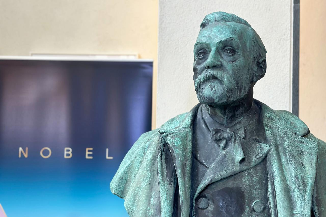 Announcement of the Nobel Prize in Physiology or Medicine