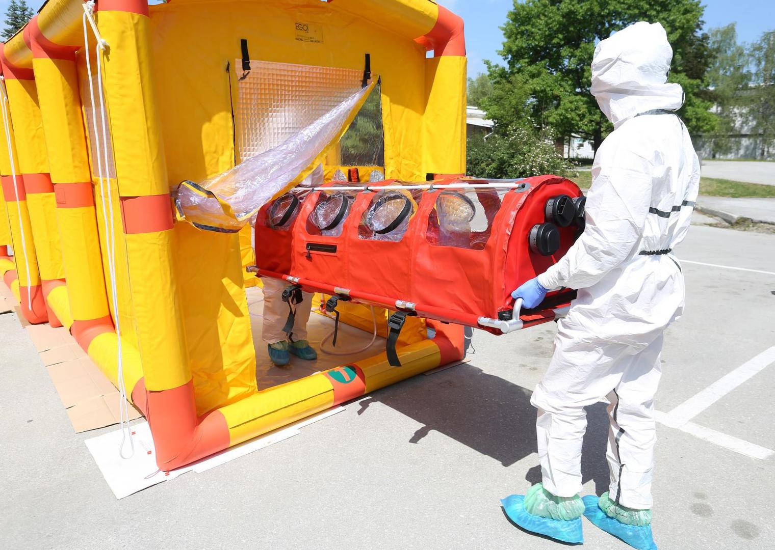 15.05.2020., Karlovac - U Opcoj bolnici Karlovac odrzana je prezentacija dekontaminacijske opreme koju je Karlovacka zupanija nabavila u vrijeme koronakrize za potrebe zdravstvenih ustanova Karlovacke zupanije. Vrijednost nabavljene robe iznosi 320 tisuca kuna. Photo: Kristina Stedul Fabac/PIXSELL