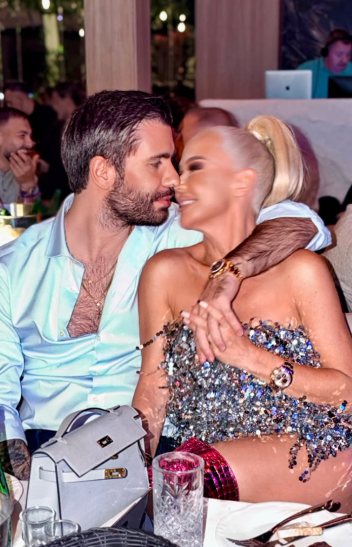 Maja je djelić atmosfere s proslave podijelila sa svojim pratiteljima, pokazavši kako je izgledalo slavlje u društvu prijatelja. 