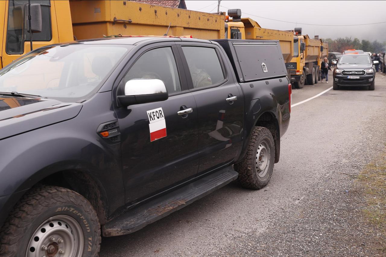 Kosovo: Na prijelaz Jarinje stigle jedinice KFOR-a