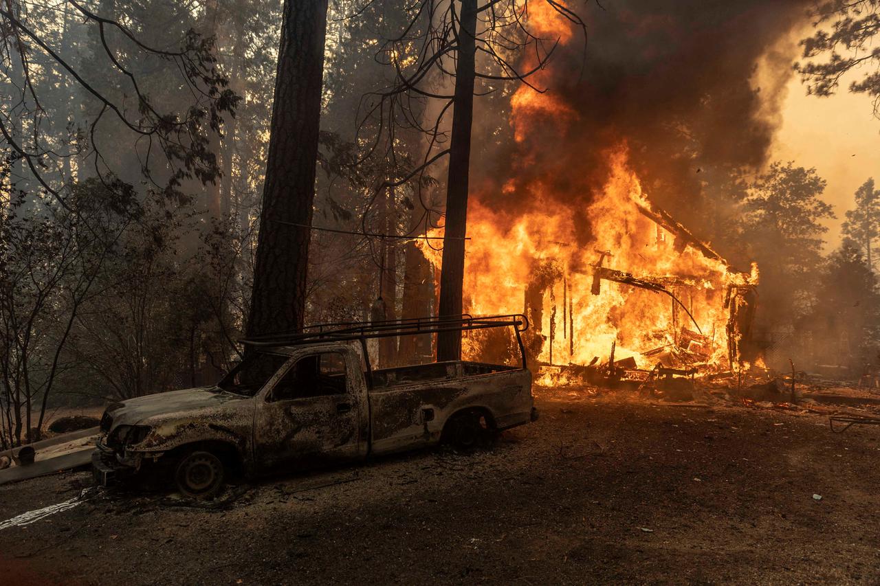 Oak Fire Burns in California
