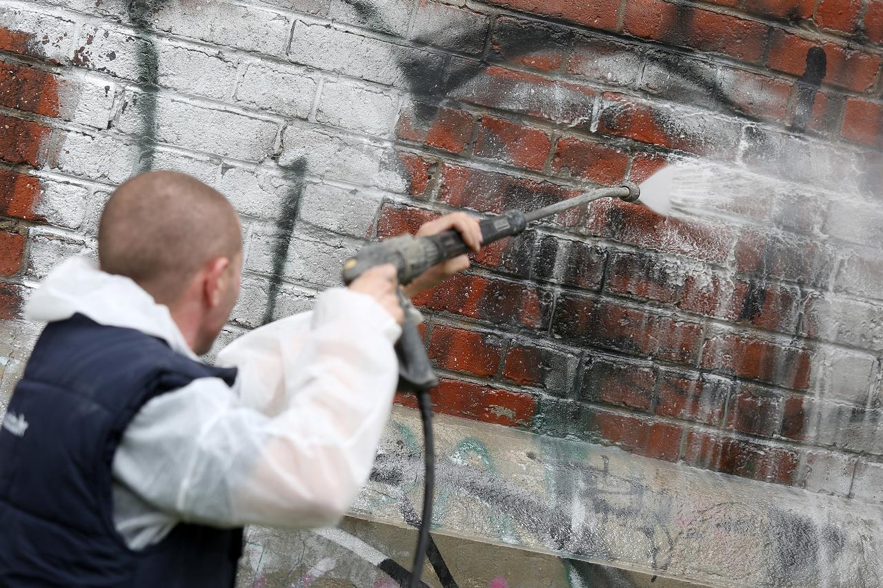 Uklanjanje grafita