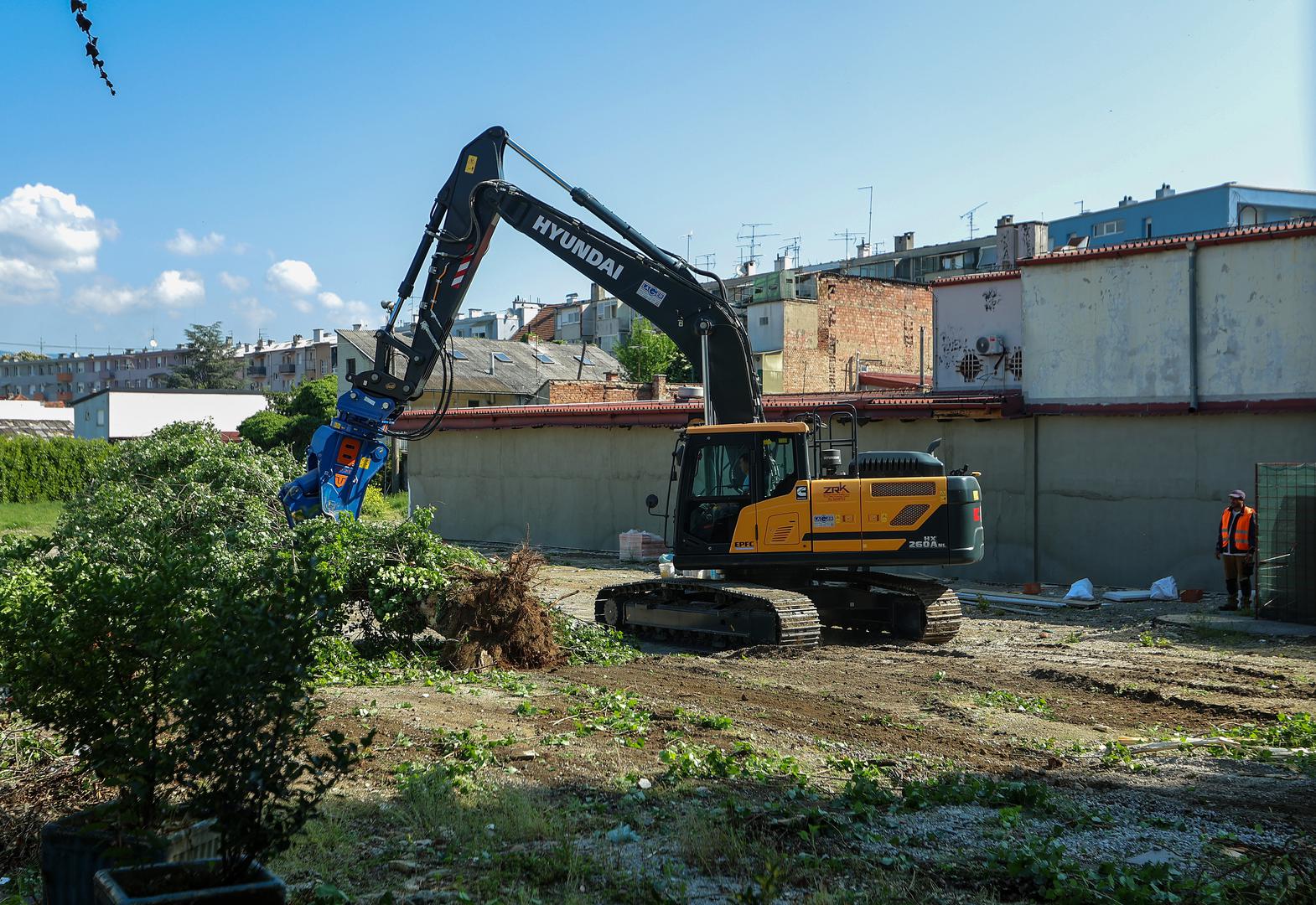 Stigao je trenutak koji su mnogi nogometni zaljubljenici godinama iščekivali – krenula je rekonstrukcija stadiona u Kranjčevićevoj ulici, jednog od najstarijih i najiskonskijih nogometnih zdanja u Hrvatskoj.
