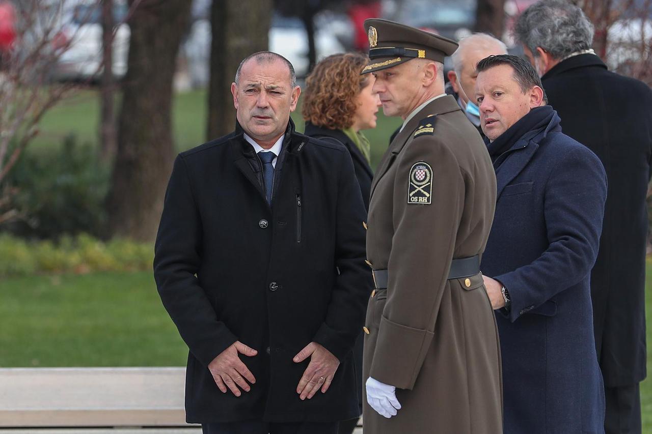 Zagreb: Pripreme kod Spomenika domovini za dolazak Emmanuela Macrona 