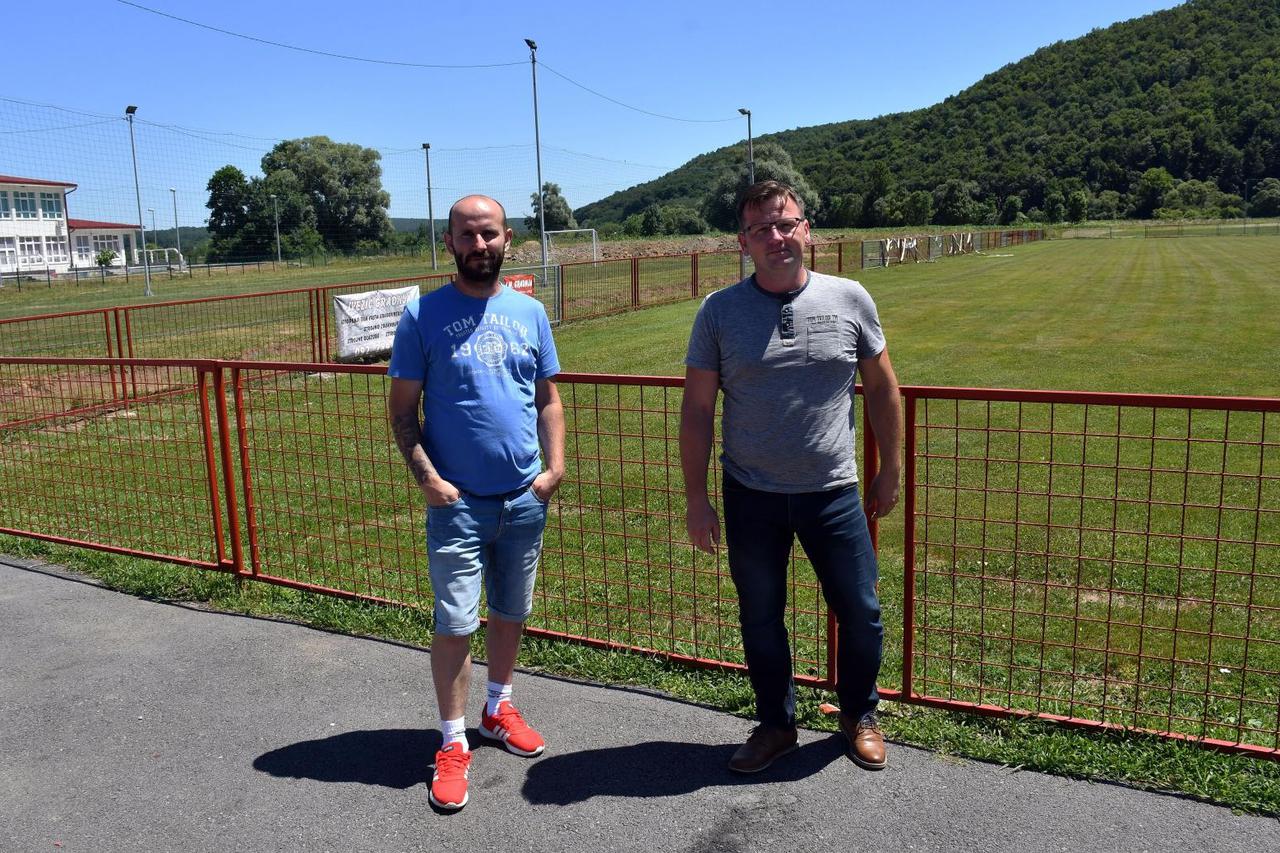 Podcrkavlje - Mještani Podcrkavlja ljuti su što je njihova tradicionalna gastro manifestacija Čobanijada predstavljena kao veliko izvorište zaraze.