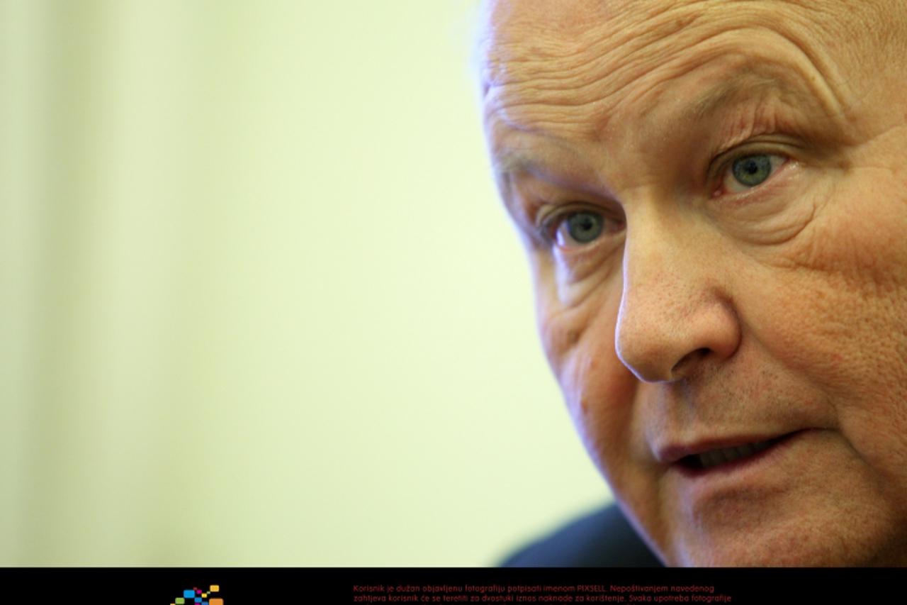 '14.02.2012., Zagreb - Ministar financija Slavko Linic.  Photo: Jurica Galoic/PIXSELL'