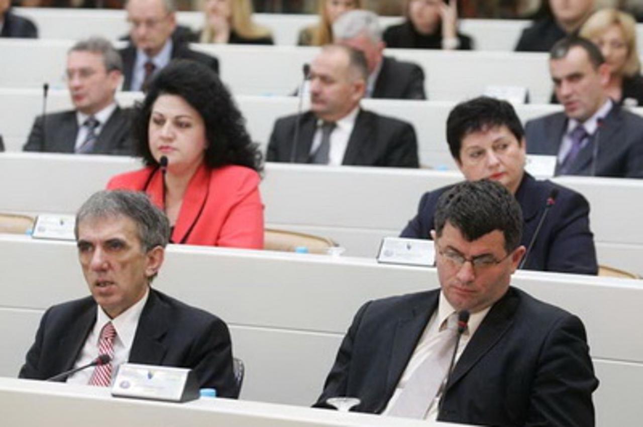 'parlament'