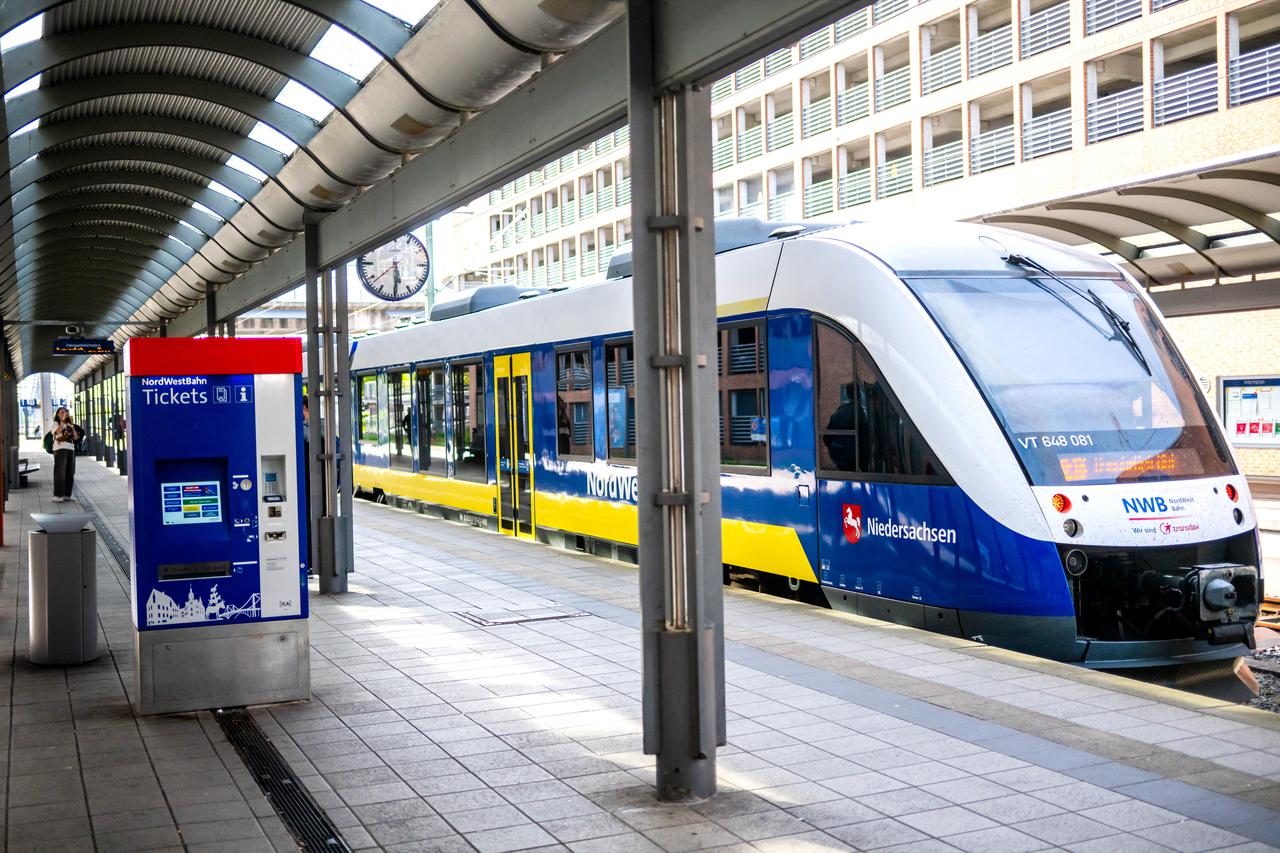 Wilhelmshaven train station