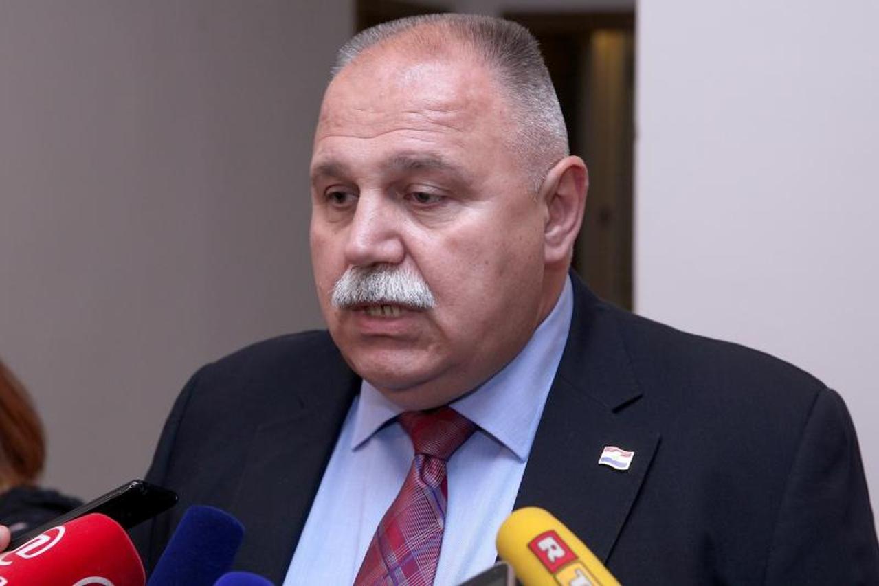 Ivan Šuker 