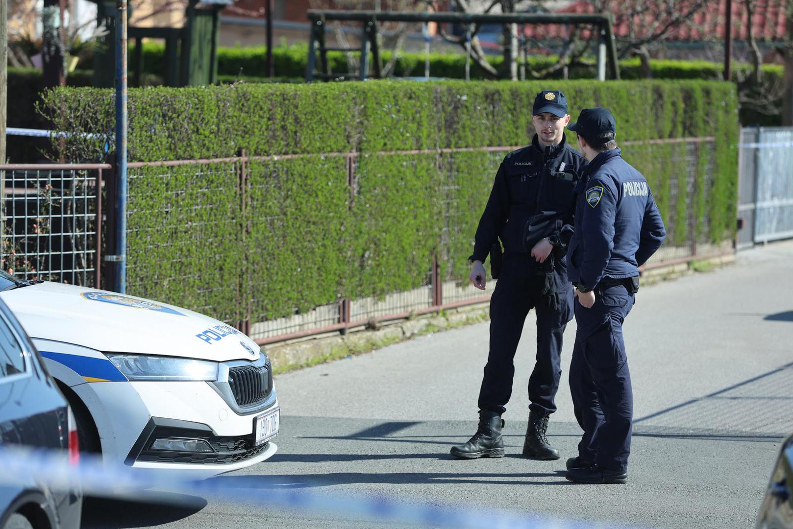 19.03.2025., Zagreb - Policijski ocevid na adresi Stefanovecki zavoj I 21 u Dubravi gdje je navodno doslo do pucnjave. Photo: Sanjin Strukic/PIXSELL