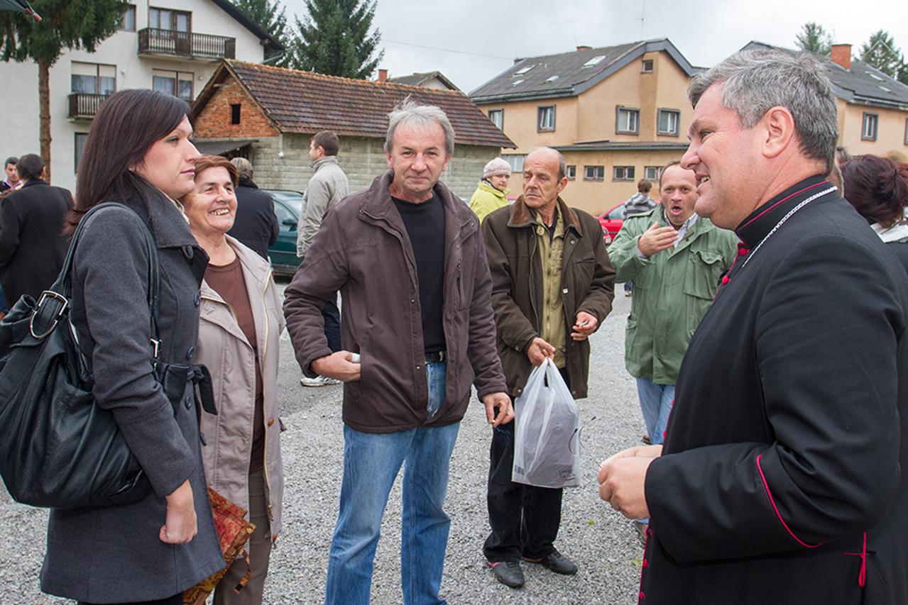 Biskup Košić u Gvozdu1
