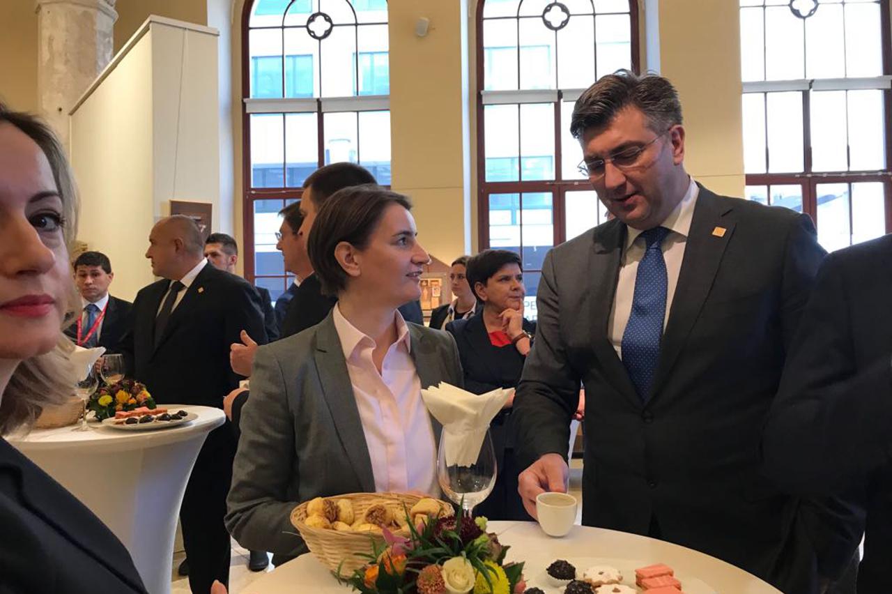 Andrej Plenković na skupu 16+1