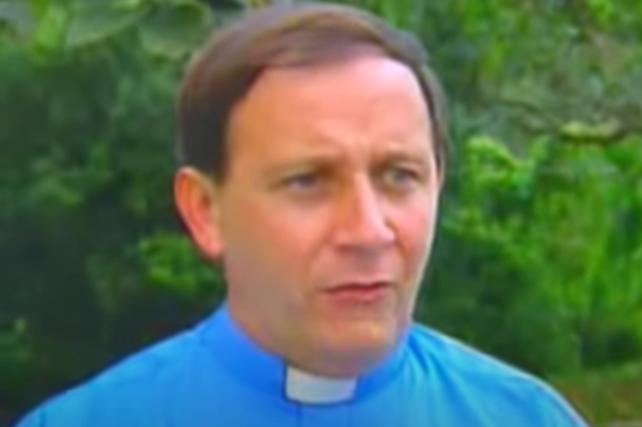 Svećenik letio balonima