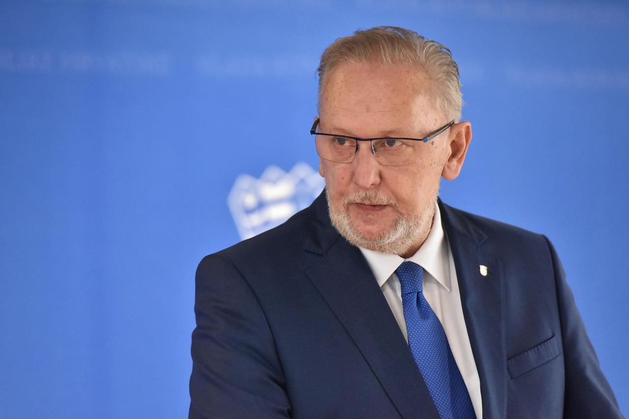 Zagreb: Beroš i Božinović dali izjave nakon sjednice Vlade