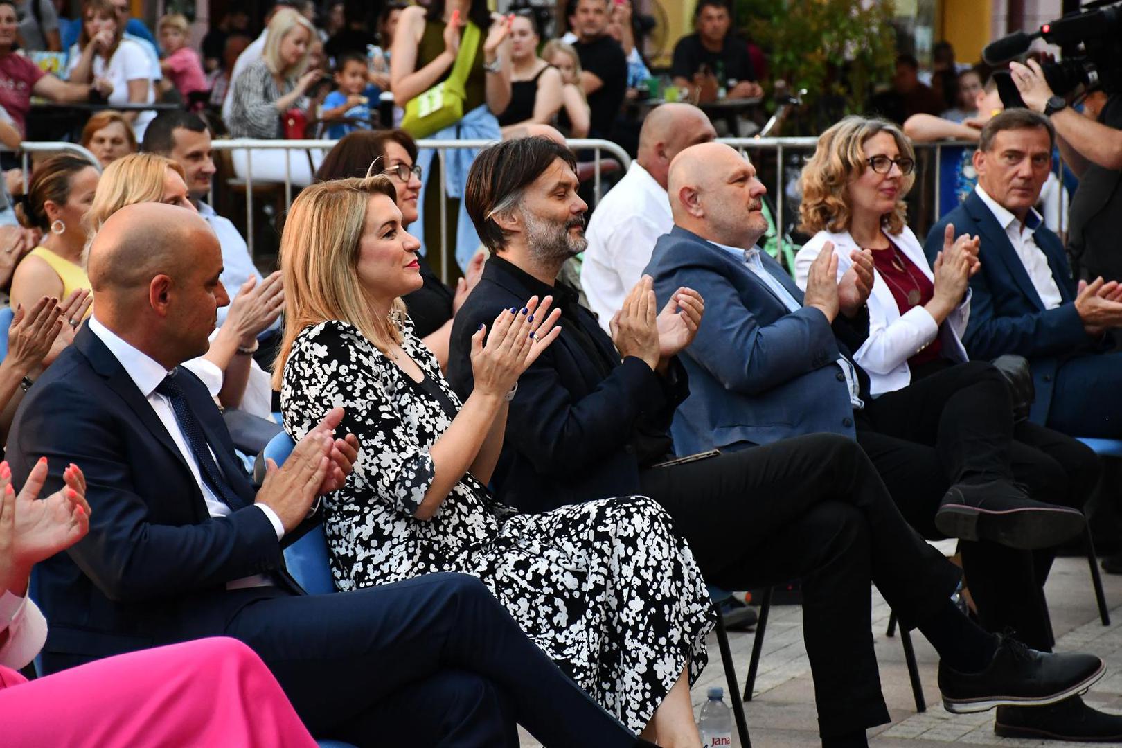 24.06.2022., Vinkovci - Zavrsna svecanost projekta Vecernjeg lista Moja.hr. Nikolina Brnjac, Drazen Klaric, Renato Ivanus, Mladen Karlic Photo: Ivica Galovic/PIXSELL