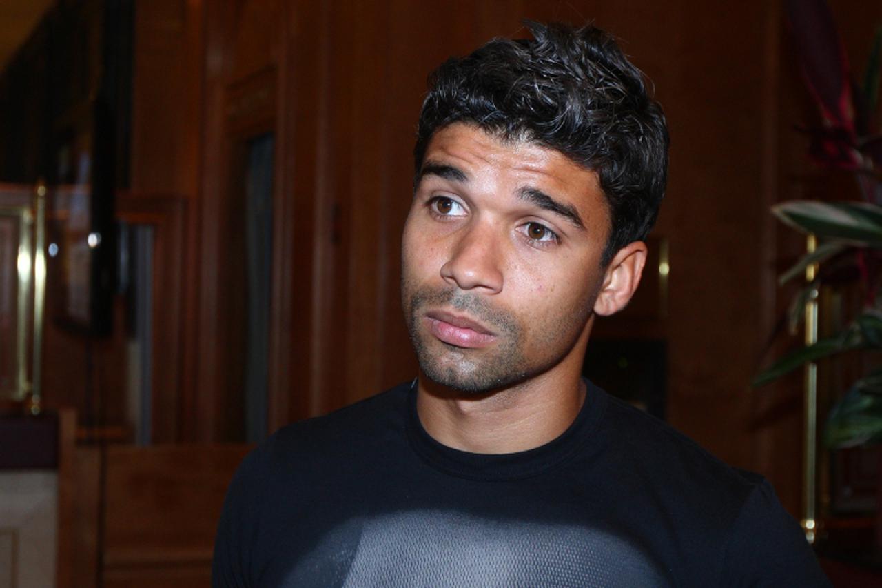 '08.08.2010., Zagreb - Okupljanje Hrvatske nogometne reprezentacije u hotelu Sheraton povodom prijateljske utakmice koja se igra u Bratislavi protiv reprezentacije Slovacke.Eduardo Da Silva Photo: Dav