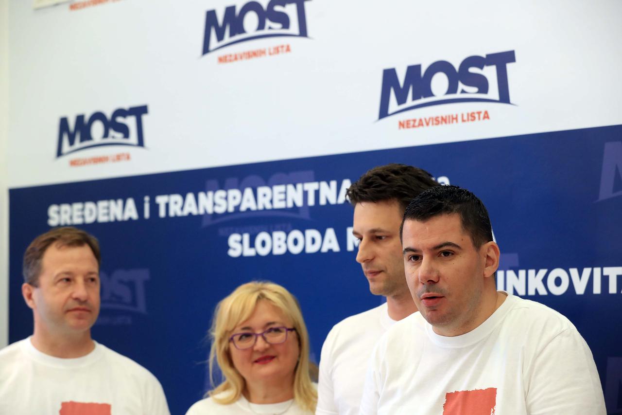 MOSTovci najavili da neidu na ljetni godišnji odmor