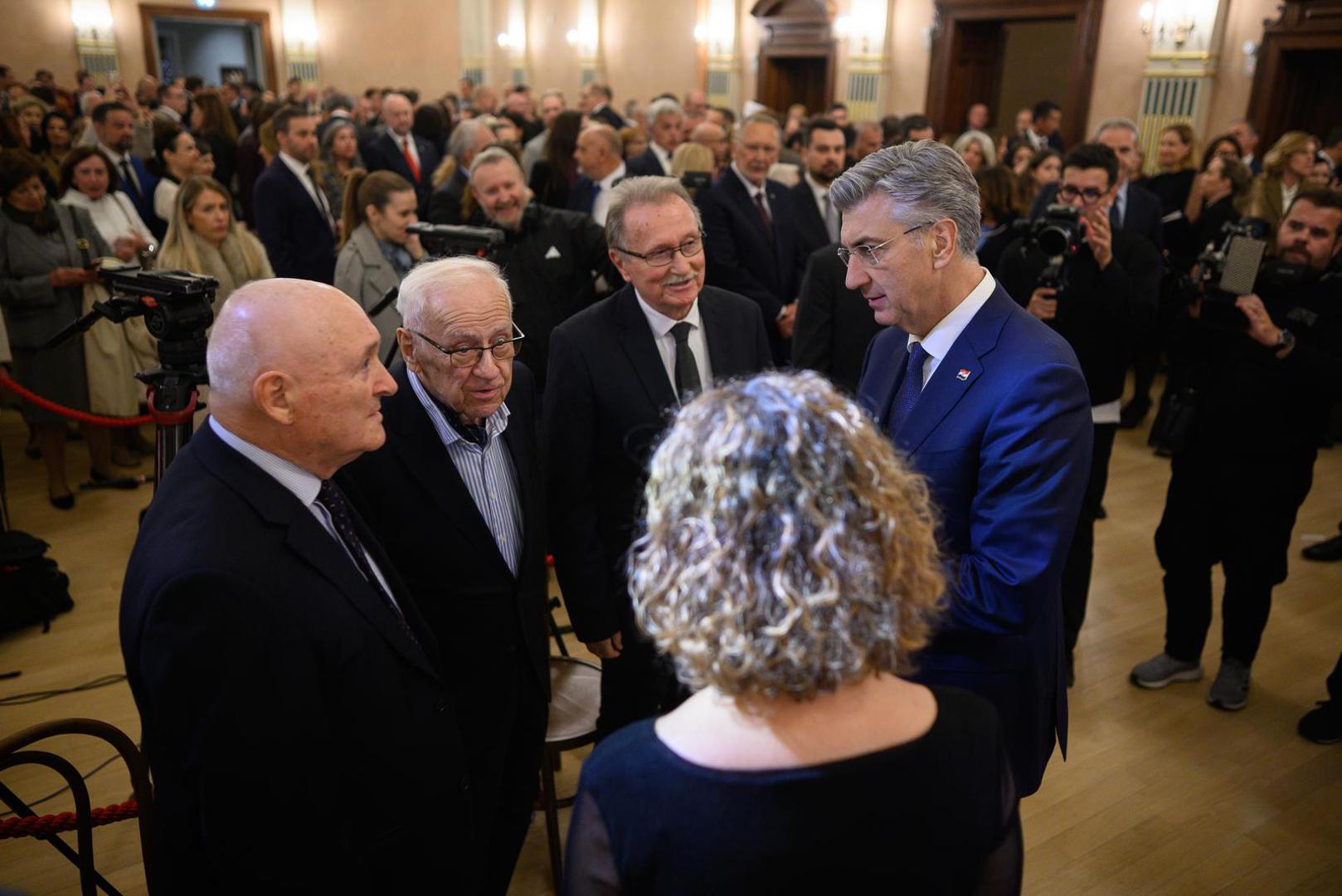 Stigli su i ministrica zdravstva Irena Hrstić, ministar znanosti, obrazovanja i mladih Radovan Fuchs, ministar vanjskih i europskih poslova Gordan Grlić Radman, ministar hrvatskih branitelja Tomo Medved te ministar graditeljstva Branko Bačić. Na svečanosti je bila i ravnateljica Muzeja Tajana Pleše.