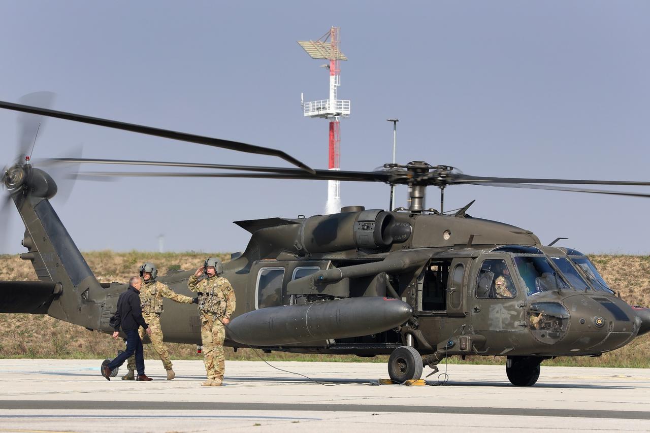 Predstavljeni helikopteri Black Hawk