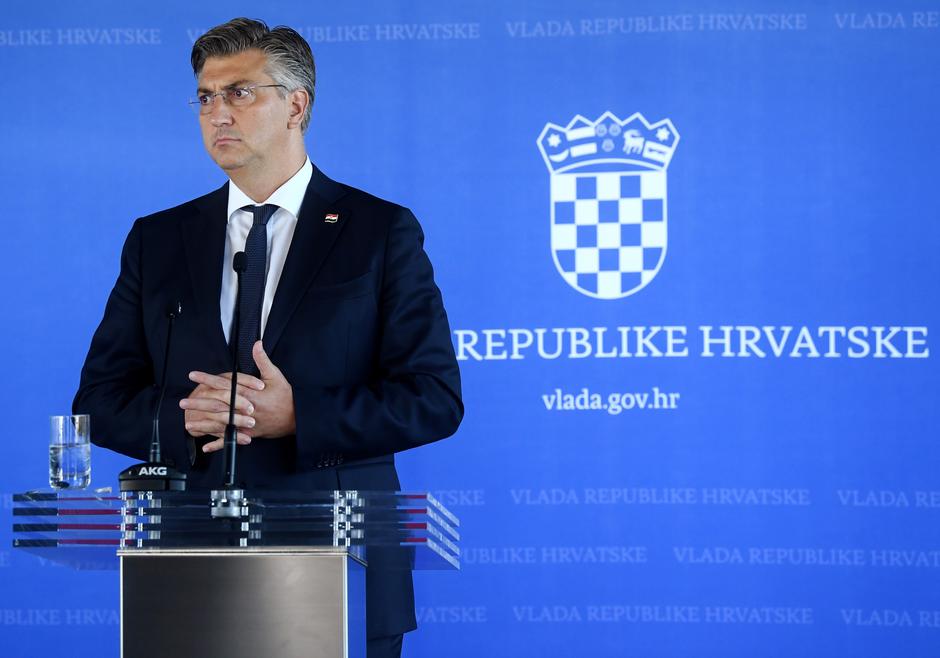 Zagreb: Plenković i Dombrovskis obratili se medijima nakon sjednice Nacionalnog vijeća