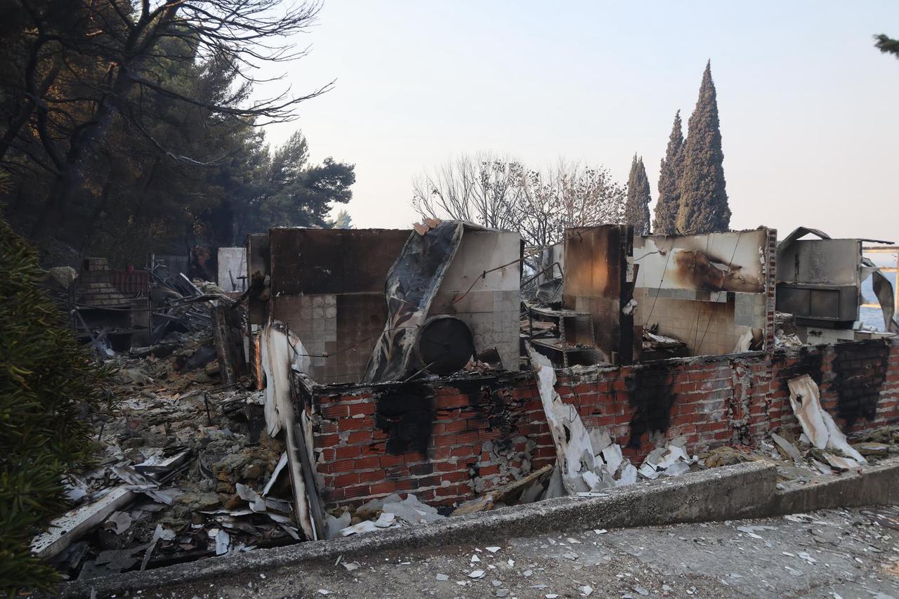 Posljedice požara kod Omiša