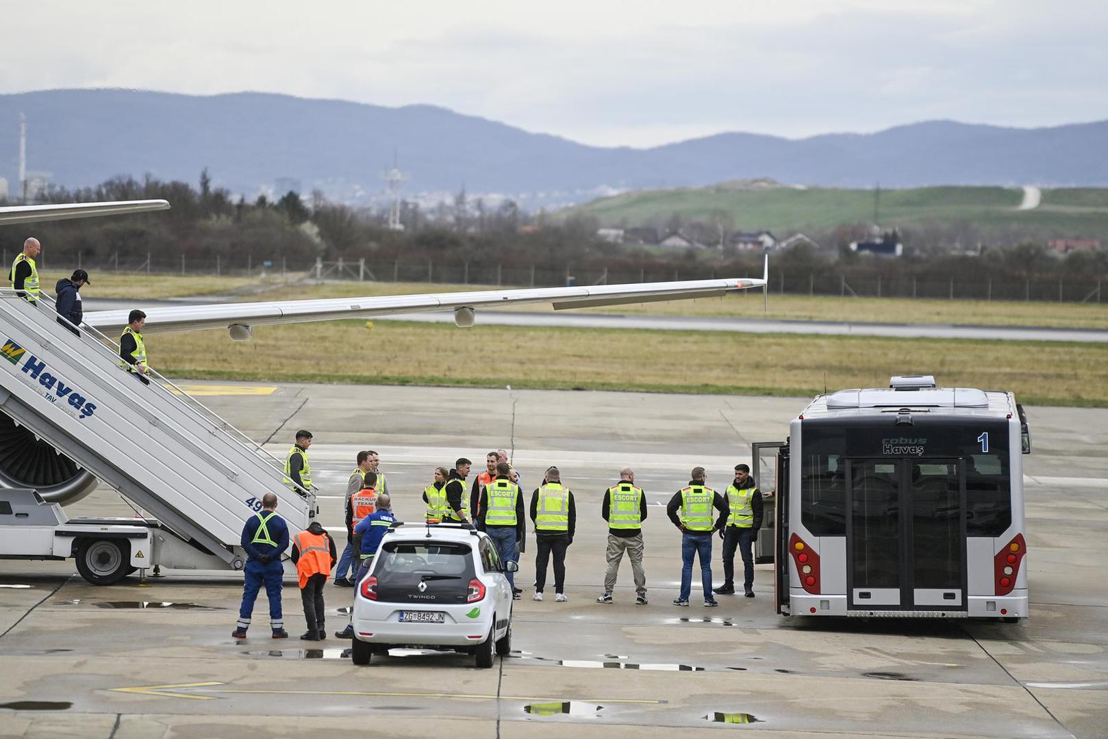 12.03.2025., Zagreb - Dolazak 11 migranata koji su vraceni iz Hamburga u Zagreb. Photo: Igor Soban/PIXSELL