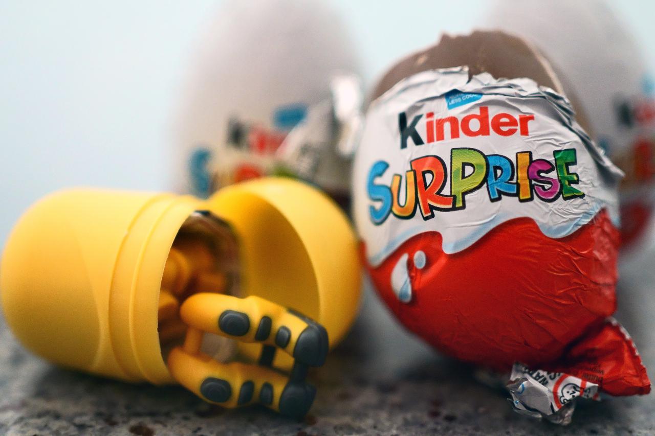 Povla?i se nekoliko serija Kinder jaja u Velikoj Britaniji, više djece otrovano je salmonelom