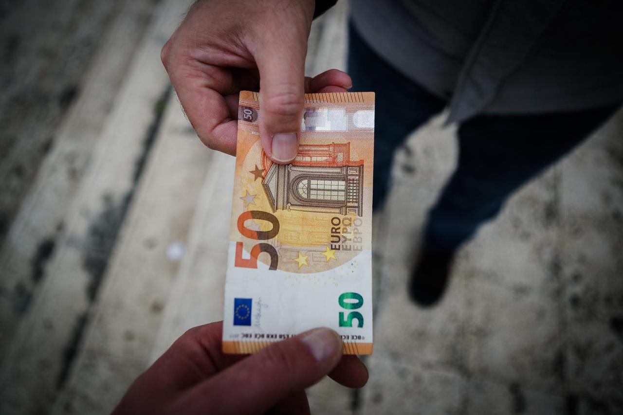 Od 1. siječnja euro postaje službena valuta u Hrvatskoj i nakon 29 godina zamijenit će kunu