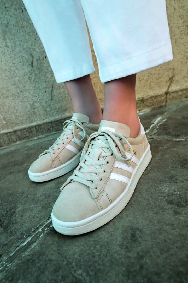 Nakon što je proteklih sezona modni svijet osvojio s čak tri neizostavna modela tenisica – Superstar, Stan Smith i Gazelle, Adidas je za ovu sezonu pripremio još jedan throwback.