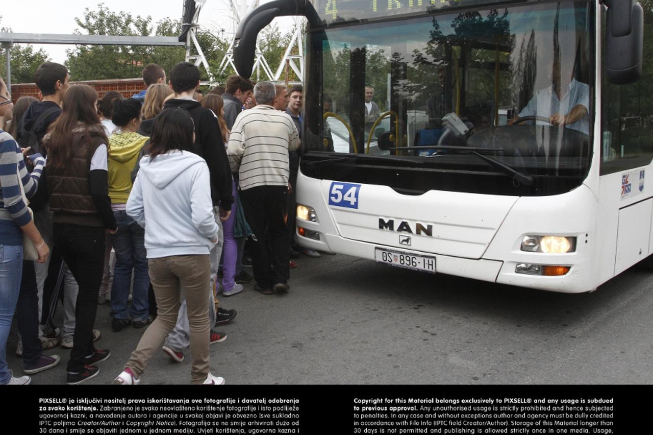 prijevoz_PXL_kar_121001_213