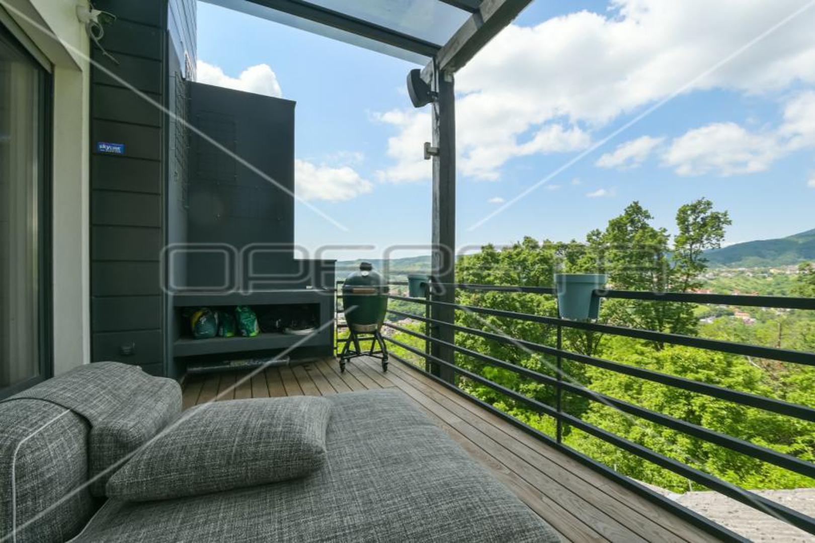 Cijena stana je 750.000 €. 
