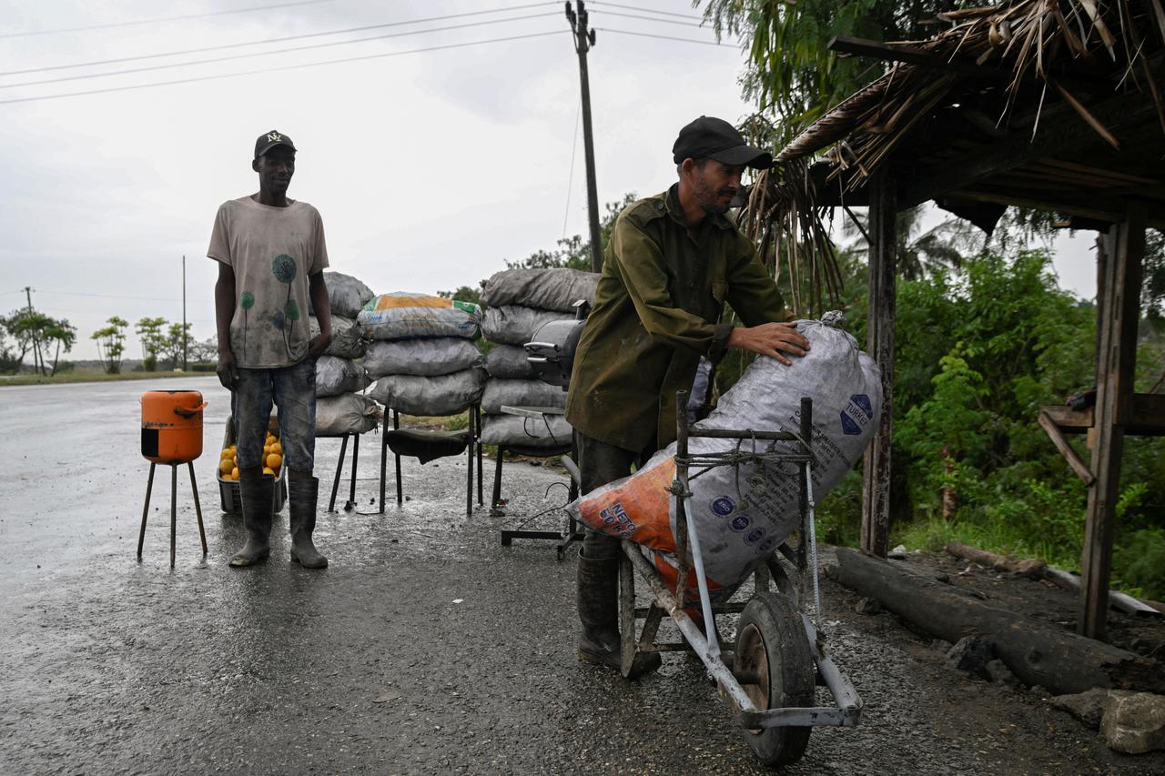 Clock ticks in Cuba as Trump vows to shut off Venezuelan oil