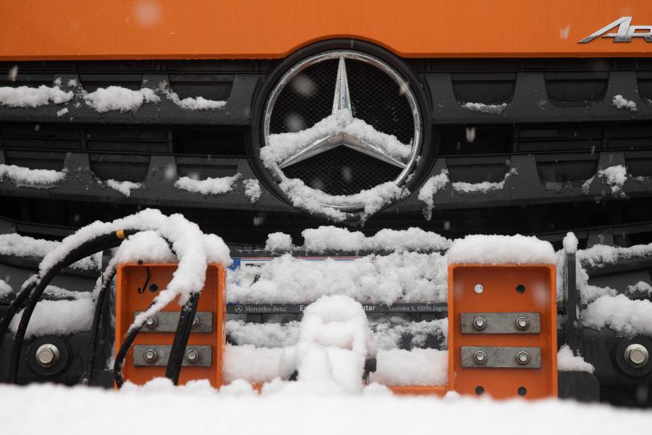 Zagreb: Svečana smotra vozila i opreme Zimske službe