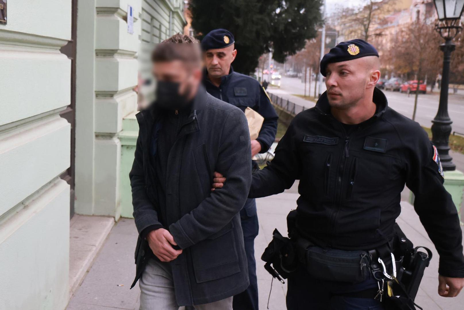 Kriminalističkim istraživanjem utvrđena je osnovana sumnja da se u razdoblju od 2016. do 2019. godine u zdravstvenoj ustanovi u Osijeku svojim četirima pacijentima, koji su u to vrijeme bili maloljetni, obraćao neprimjerenim riječima, neprimjereno ih dodirivao po tijelu te im davao drogu na konzumaciju, kažu u policiji.