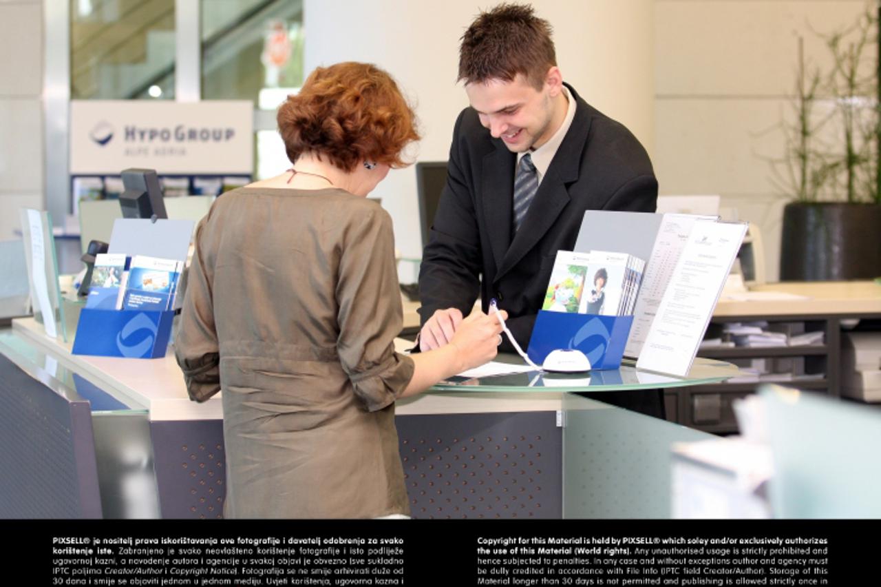 '16.07.2010., Slavonska avenija, Zagreb - Hypo Alpe Adria bank. Photo: Tatjana Tadic/Poslovni dnevnik/PIXSELL'