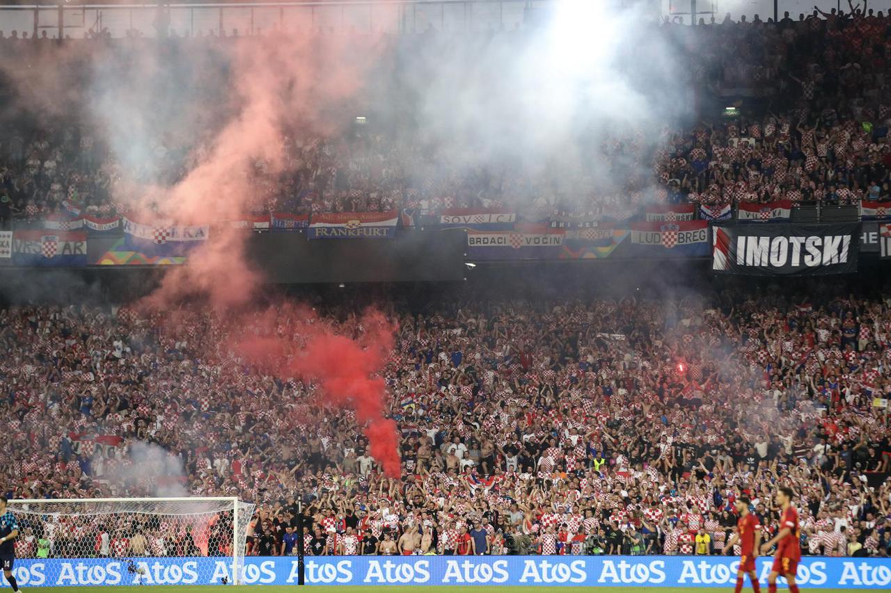 Rotterdam: Bakljada na susretu Hrvatske i Španjolske u finalu Lige nacija