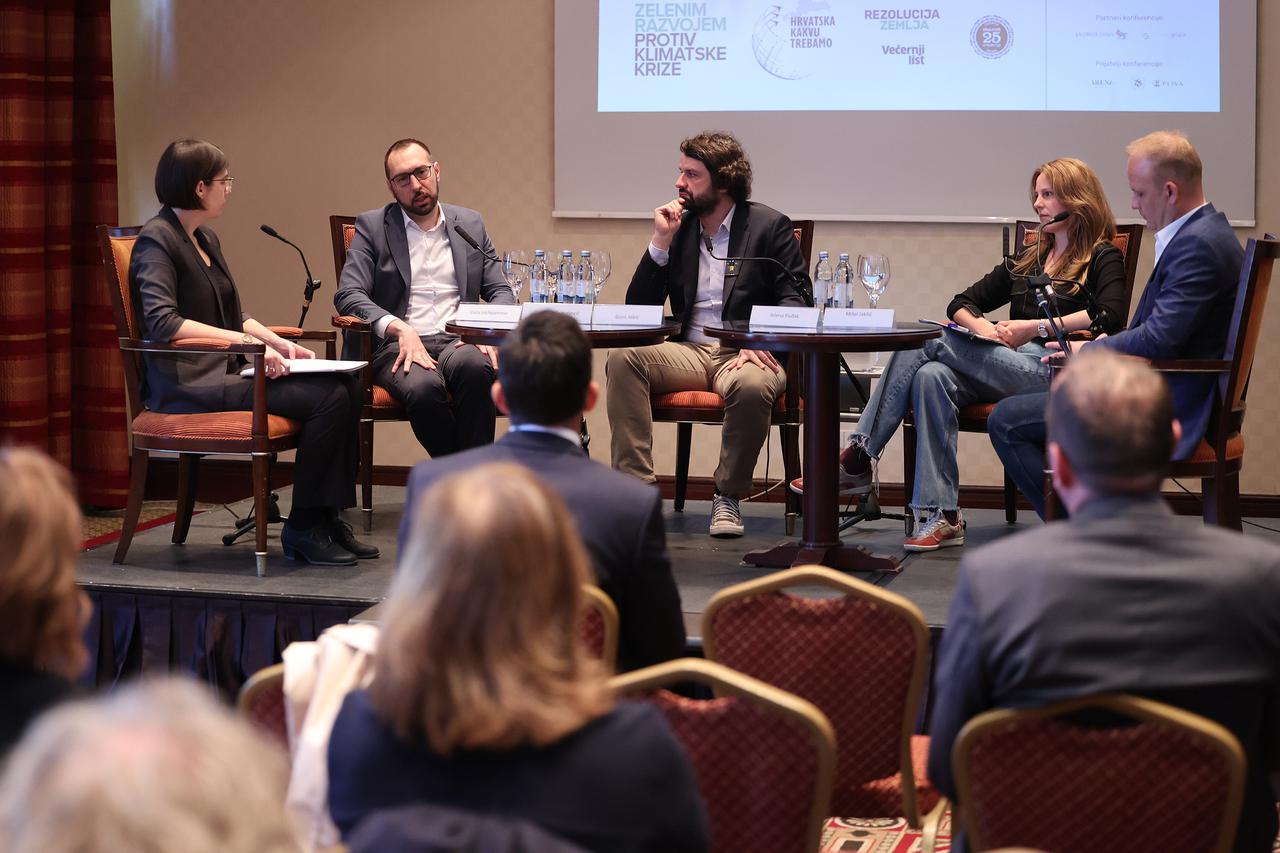 Zagreb: Panel "Klimatske promjene, društvene mijene" u hotelu Esplanade