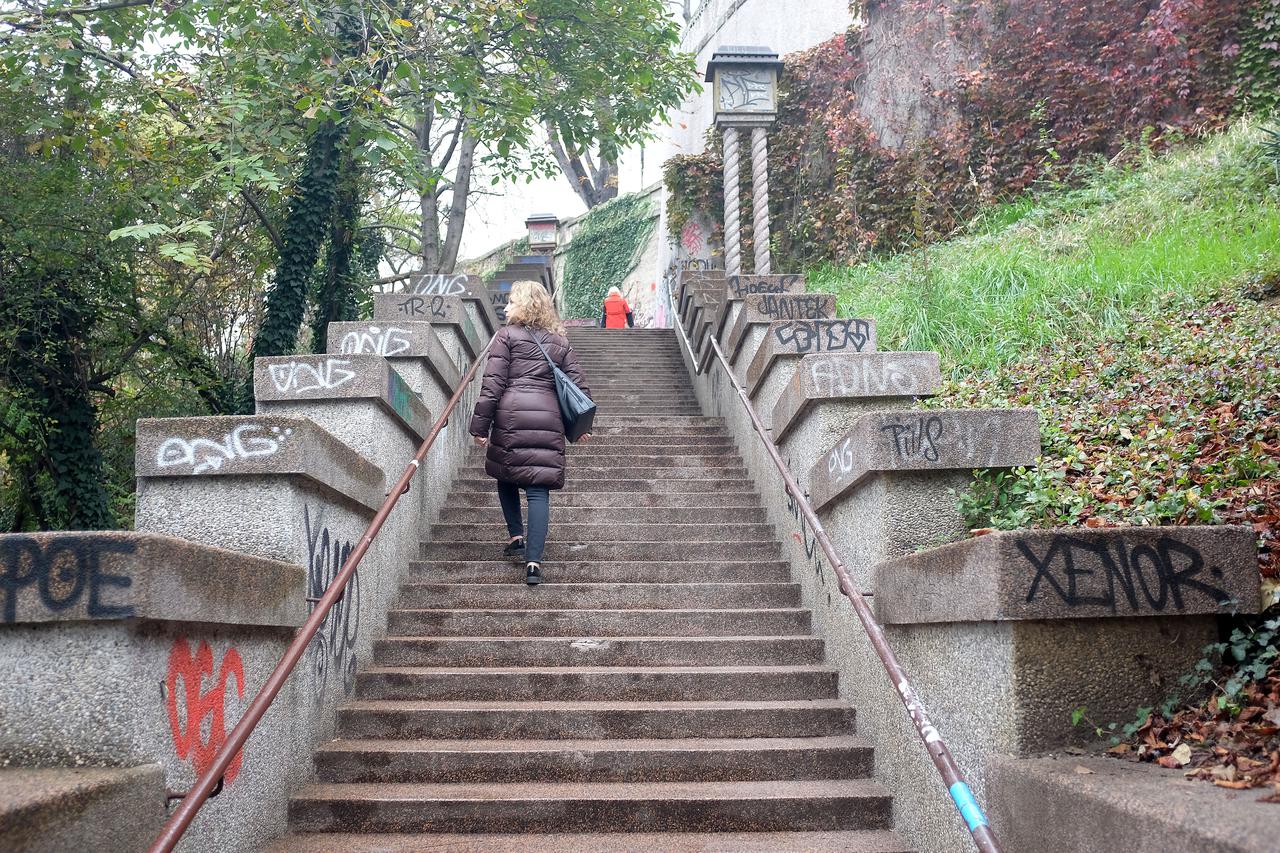 Zagreb: Zakmardijeve stube opet su neodržavane i pune novijih grafita