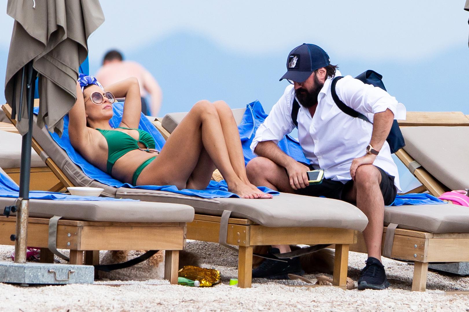 Voditeljica Nikolina Pišek i njezin suprug Vidoje Ristović, inače srpski povjesničar umjetnosti trenutačno su na moru.