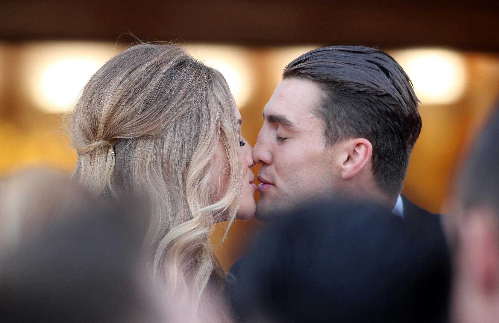  Izabel i Mateo vole se od srednjoškolskih dana, a sina Ivana su dobili prije četiri godine.