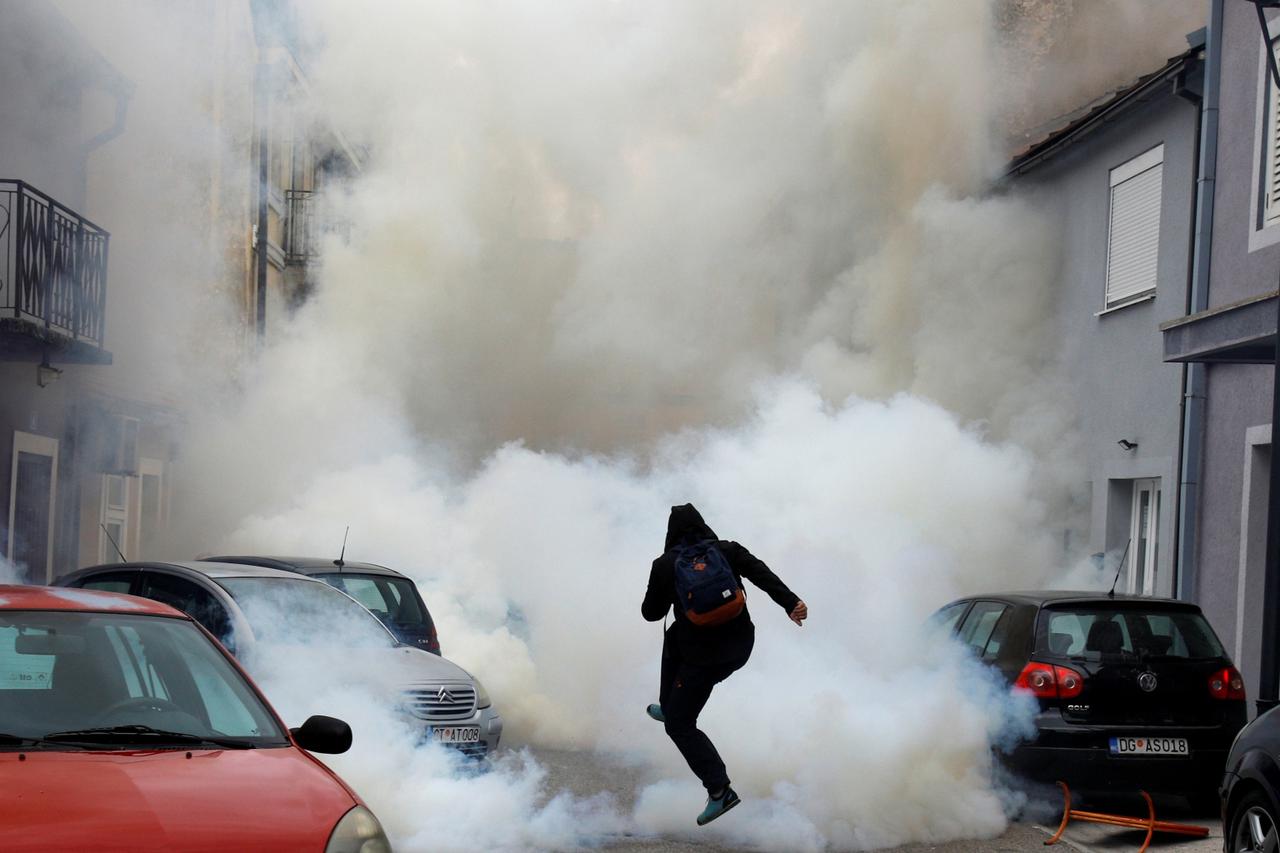 Protest against enthronement of Bishop Joanikije in Cetinje