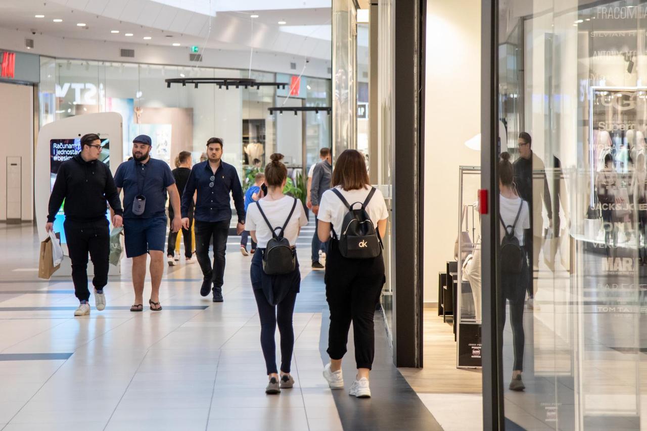 Zagreb: Od danas ponovno rade sve trgovine u Arena Centru